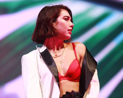 Dua Lipa @ Alexandra Palace Photos Varmode